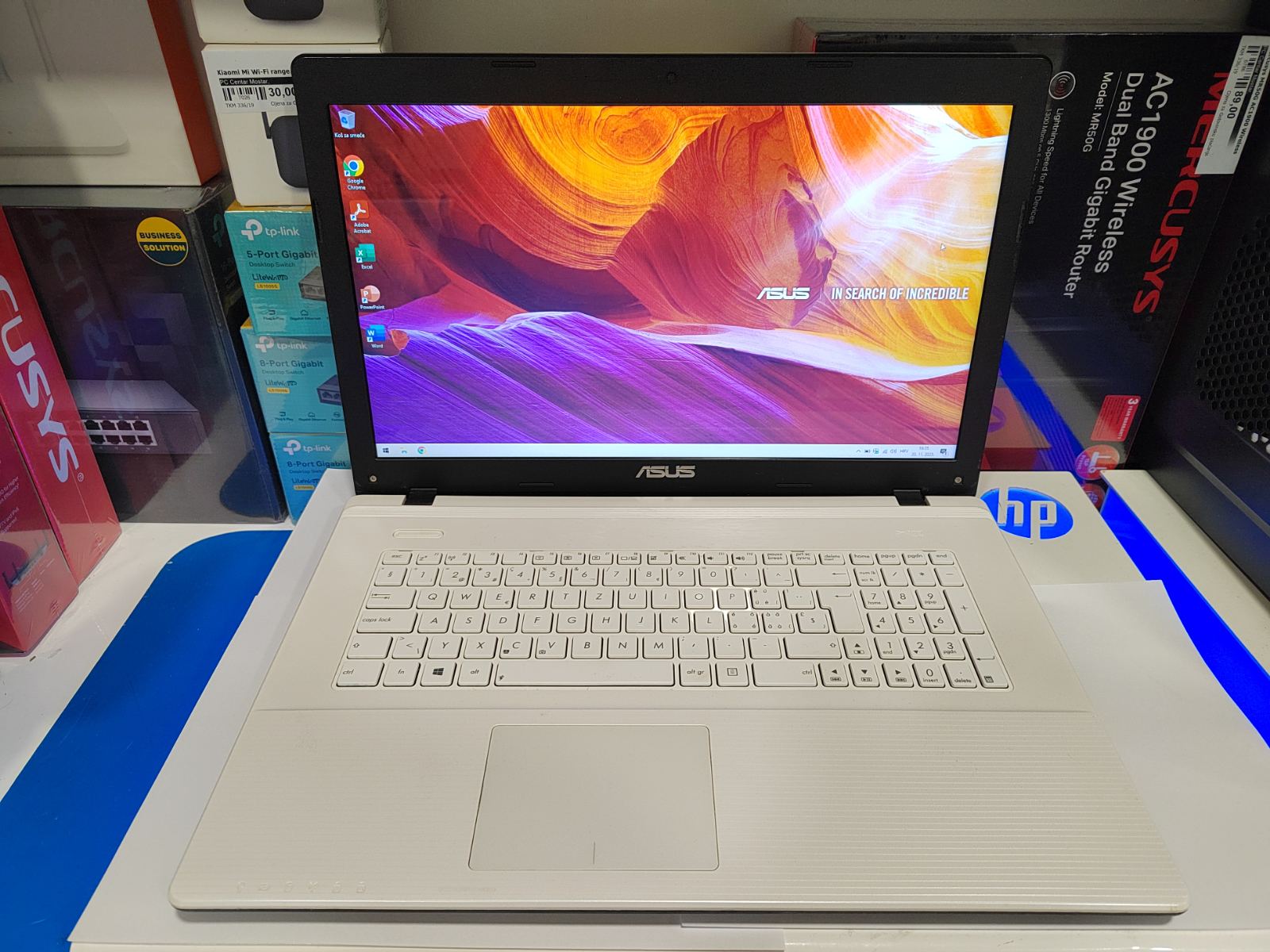 ASUS R704VC-TY036H