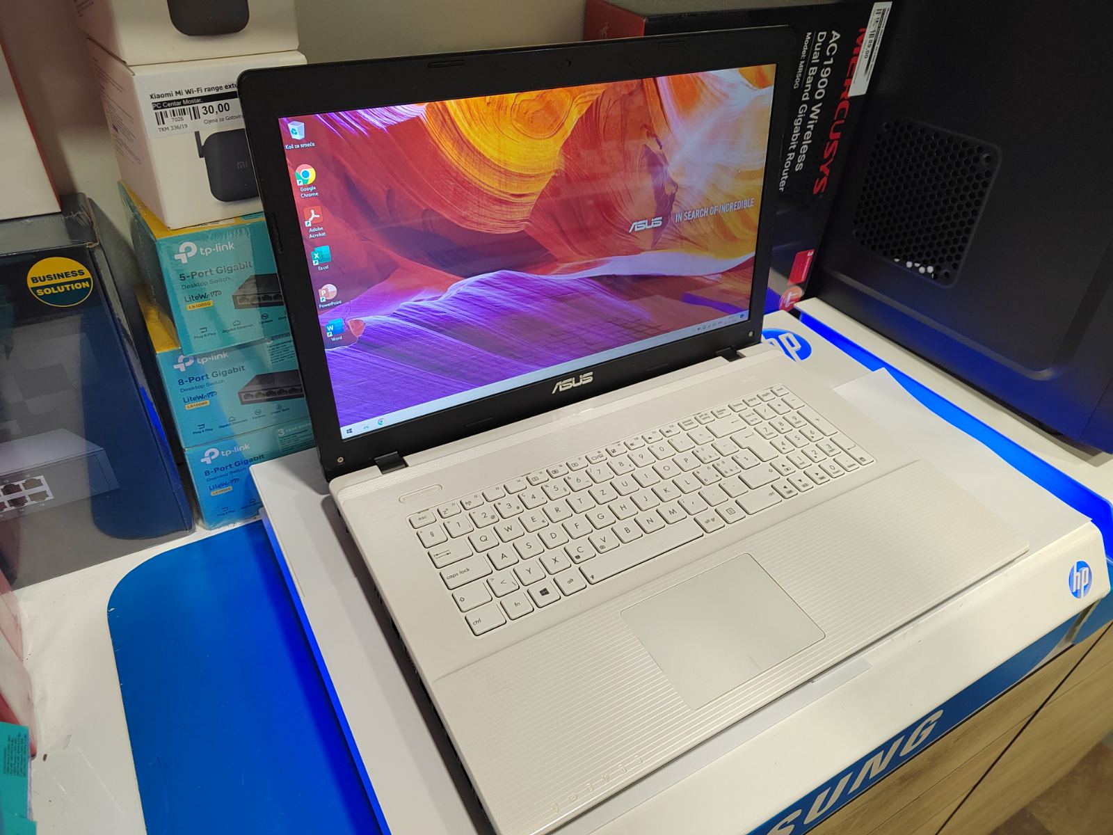 ASUS R704VC-TY036H