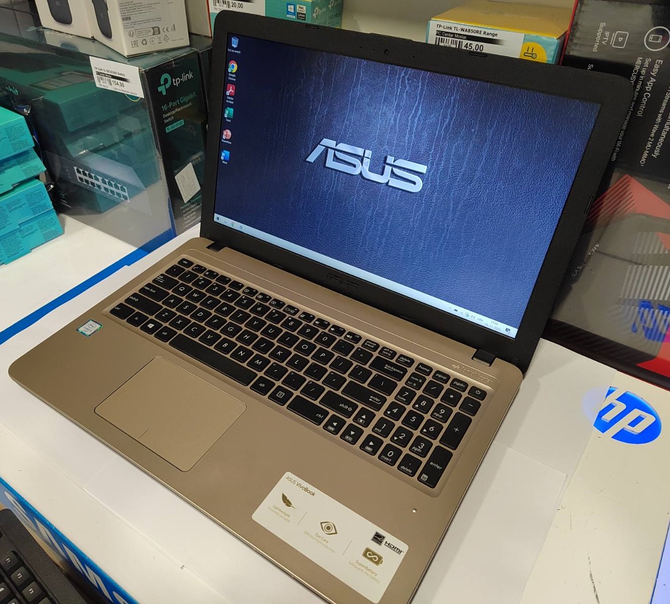 ASUS VivoBook 15 X540UA-DH31