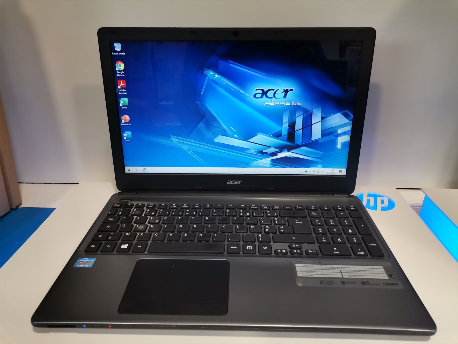 Acer Aspire E1-570G