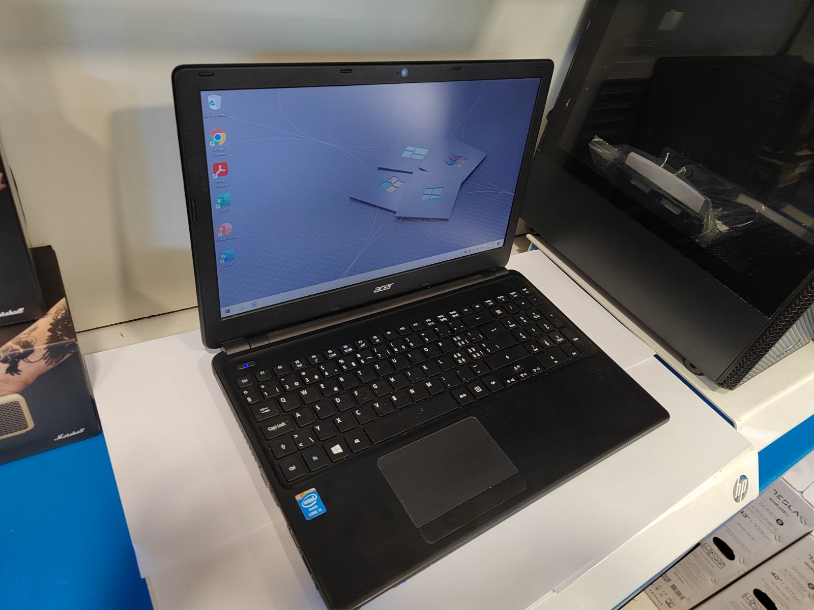 Acer Aspire E1-572