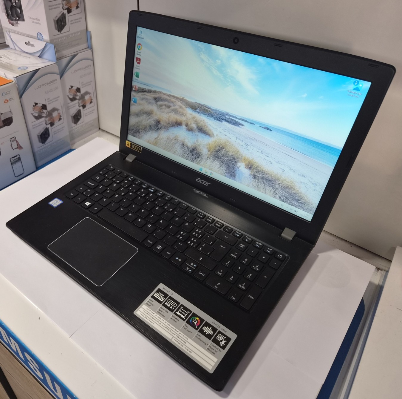 Acer Aspire E5-575-56L6 – i5-7200U, 8GB, 256GB NVMe, FHD IPS
