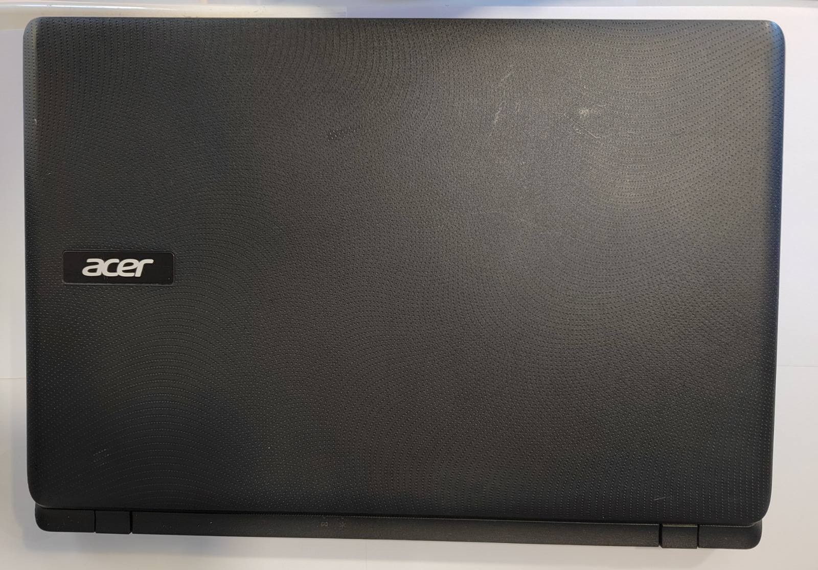 Acer Aspire ES1-732 17.3" Laptop – 8GB RAM / 512GB SSD