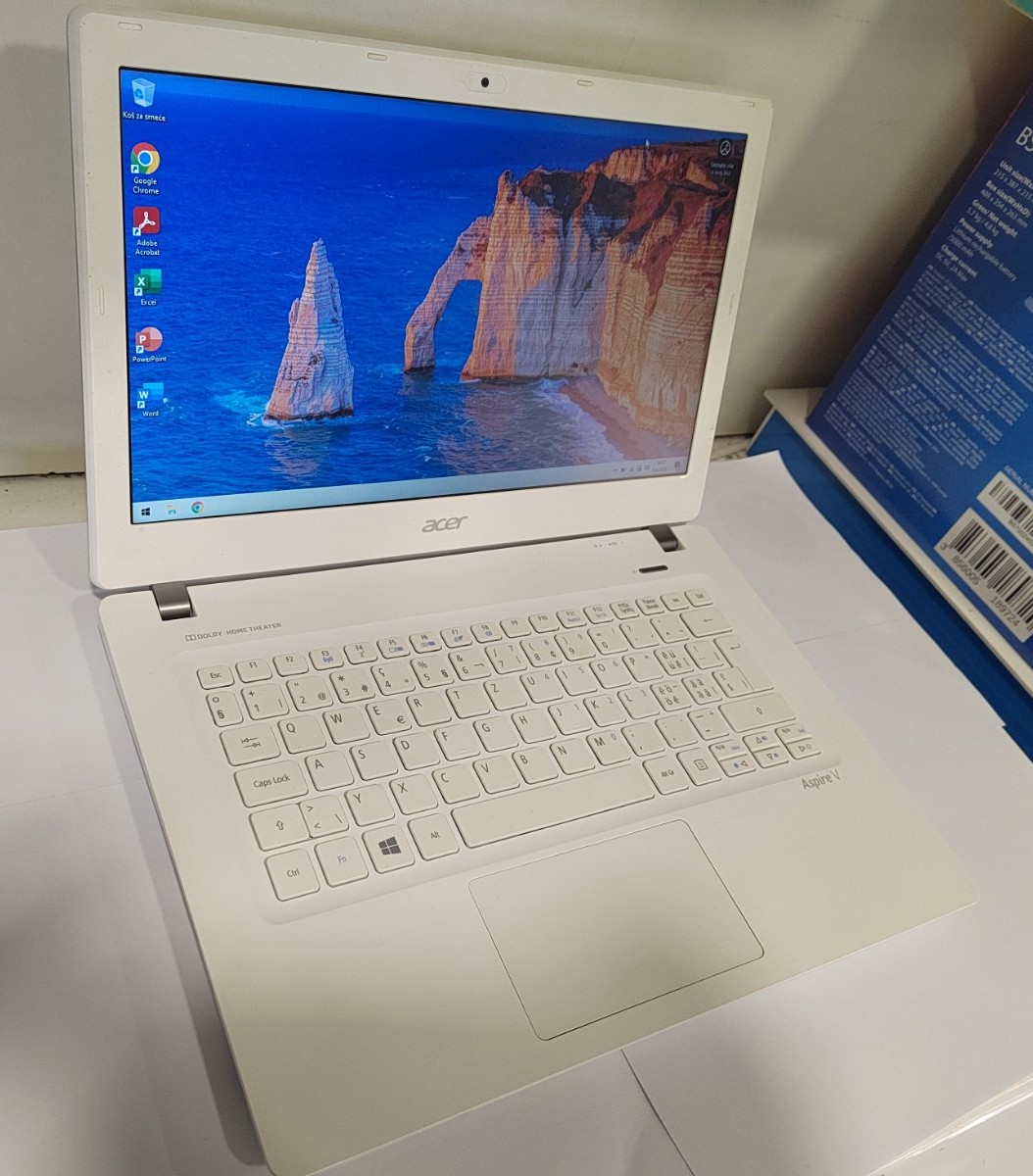 Acer Aspire V3-371-705S
