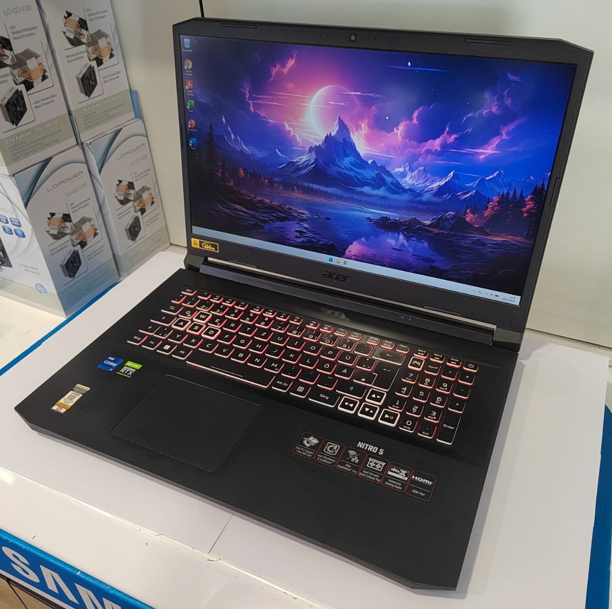 Acer Nitro 5 AN517-54-704H – i7 / RTX 3060 / 17.3" 144Hz