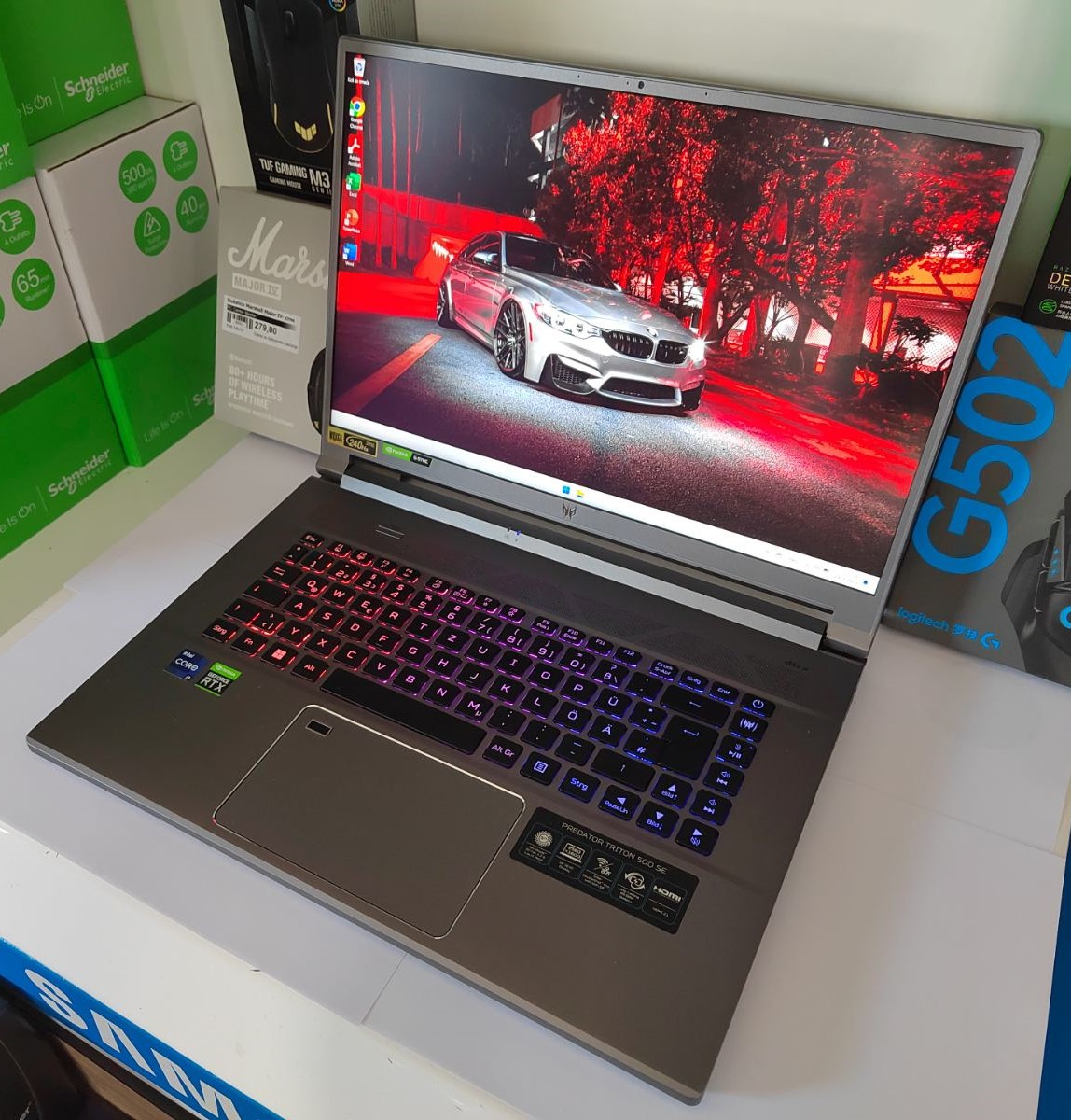 Acer Predator Triton 500 SE PT515-52s GAMING!!!