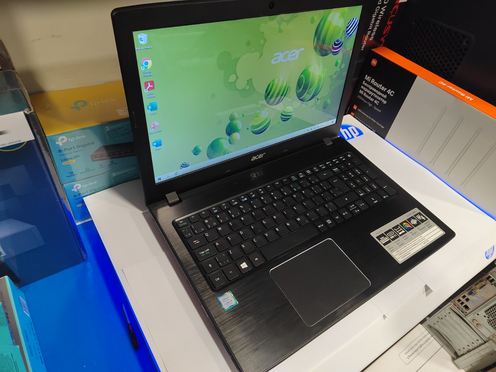 Acer aspire E5-575T-58WH