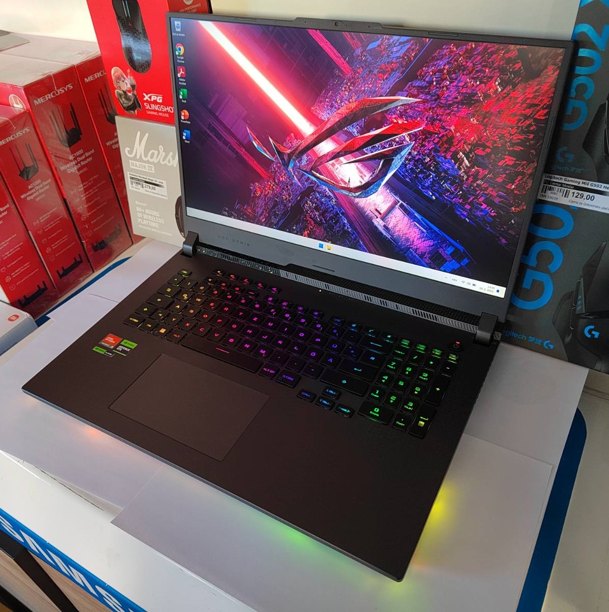 Asus Rog Strix G713PI-LL034W GAMING!!!