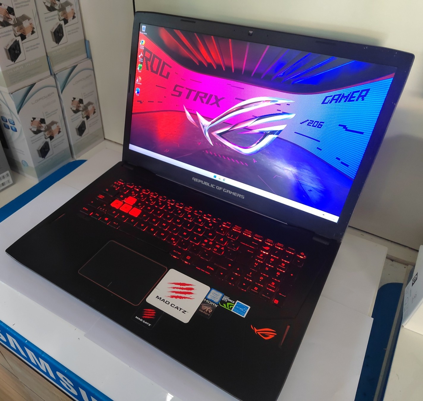 ASUS ROG STRIX GL702VM-BA195T GAMING LAPTOP 🔥