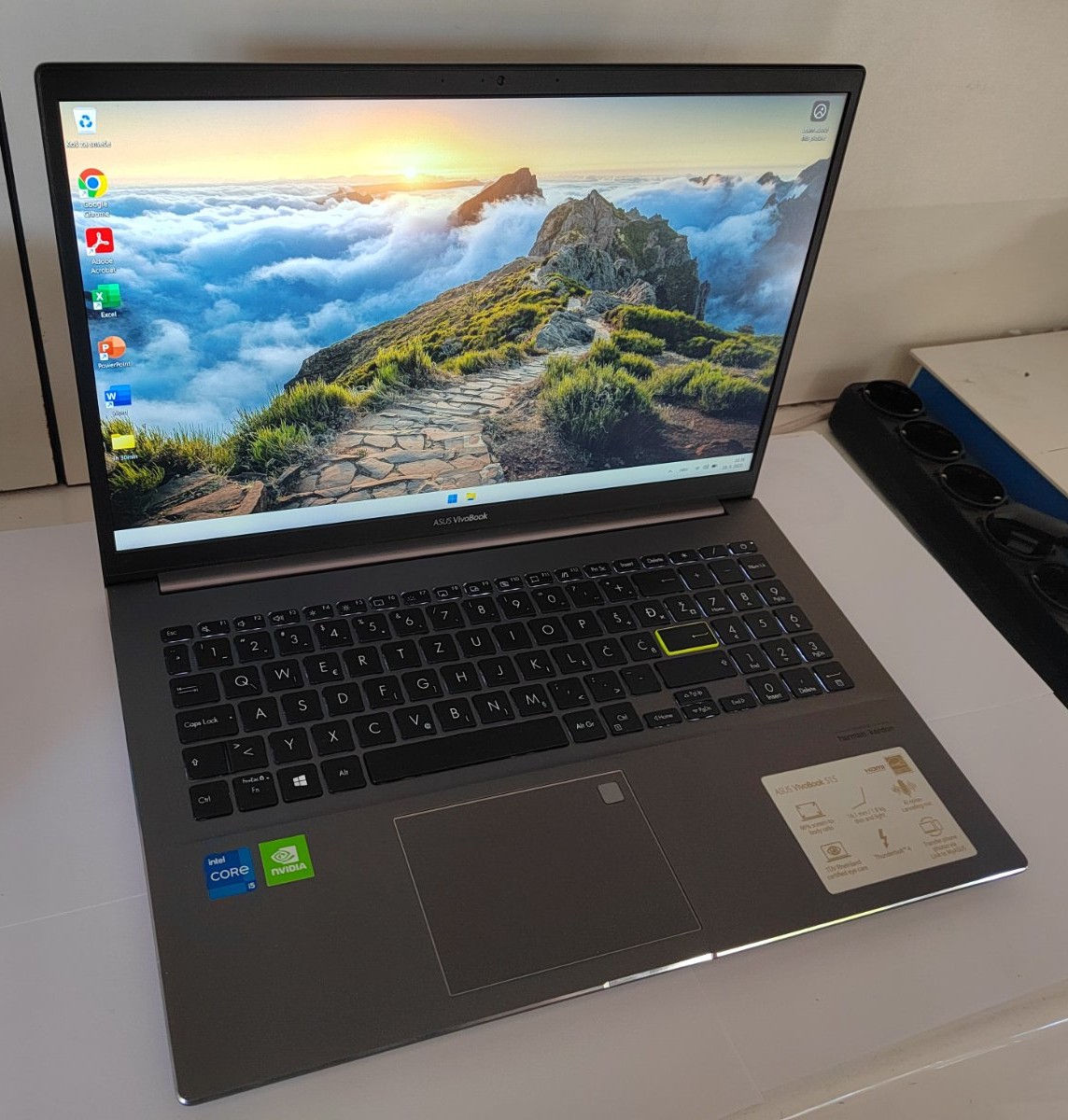 Asus VivoBook S533EQ-WB517
