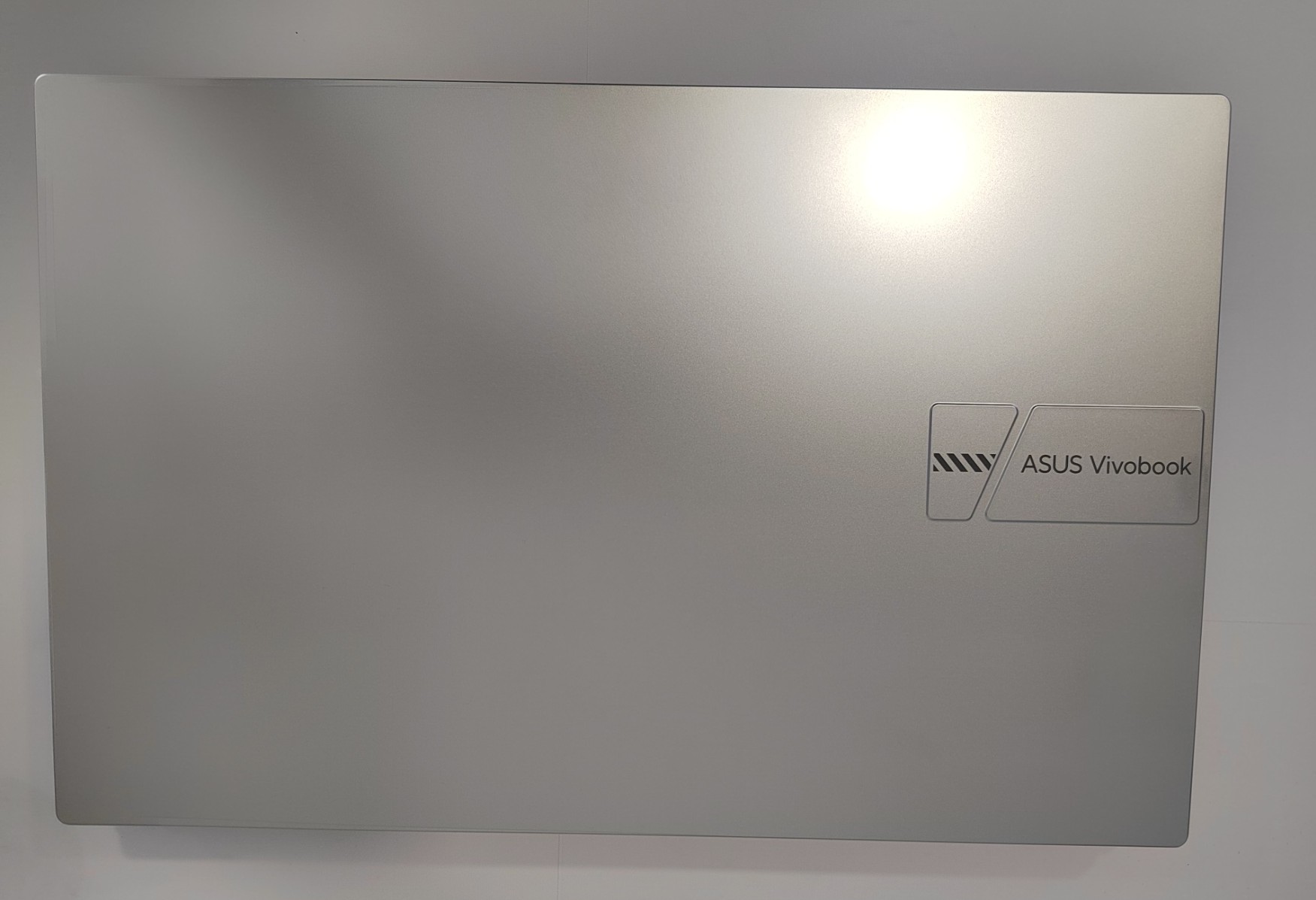 ASUS VivoBook 15 M1502YA-BQ580 – Snažni Ryzen 7 i 16GB RAM za besprijekoran rad