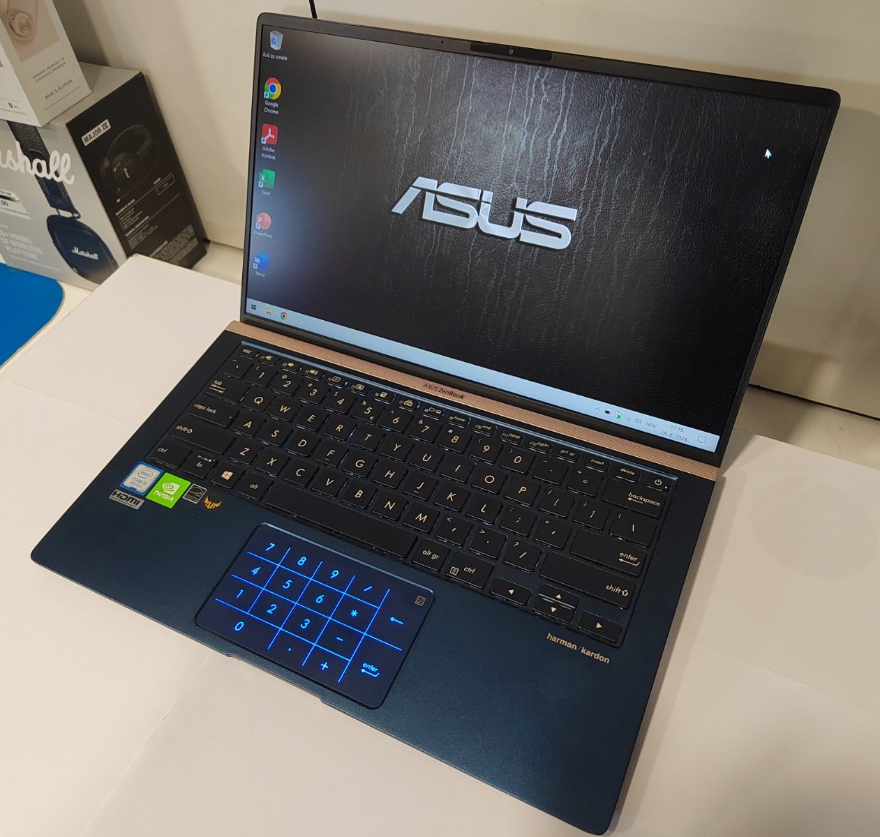 Asus ZenBook 14 UX433