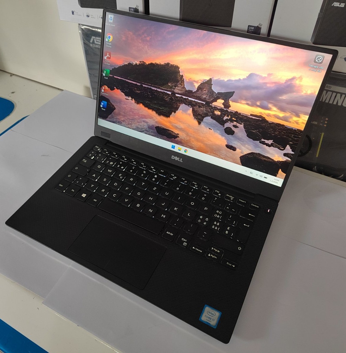 Dell XPS 13 9350 i7 – 8GB RAM / 256GB SSD | Premium Ultrabook