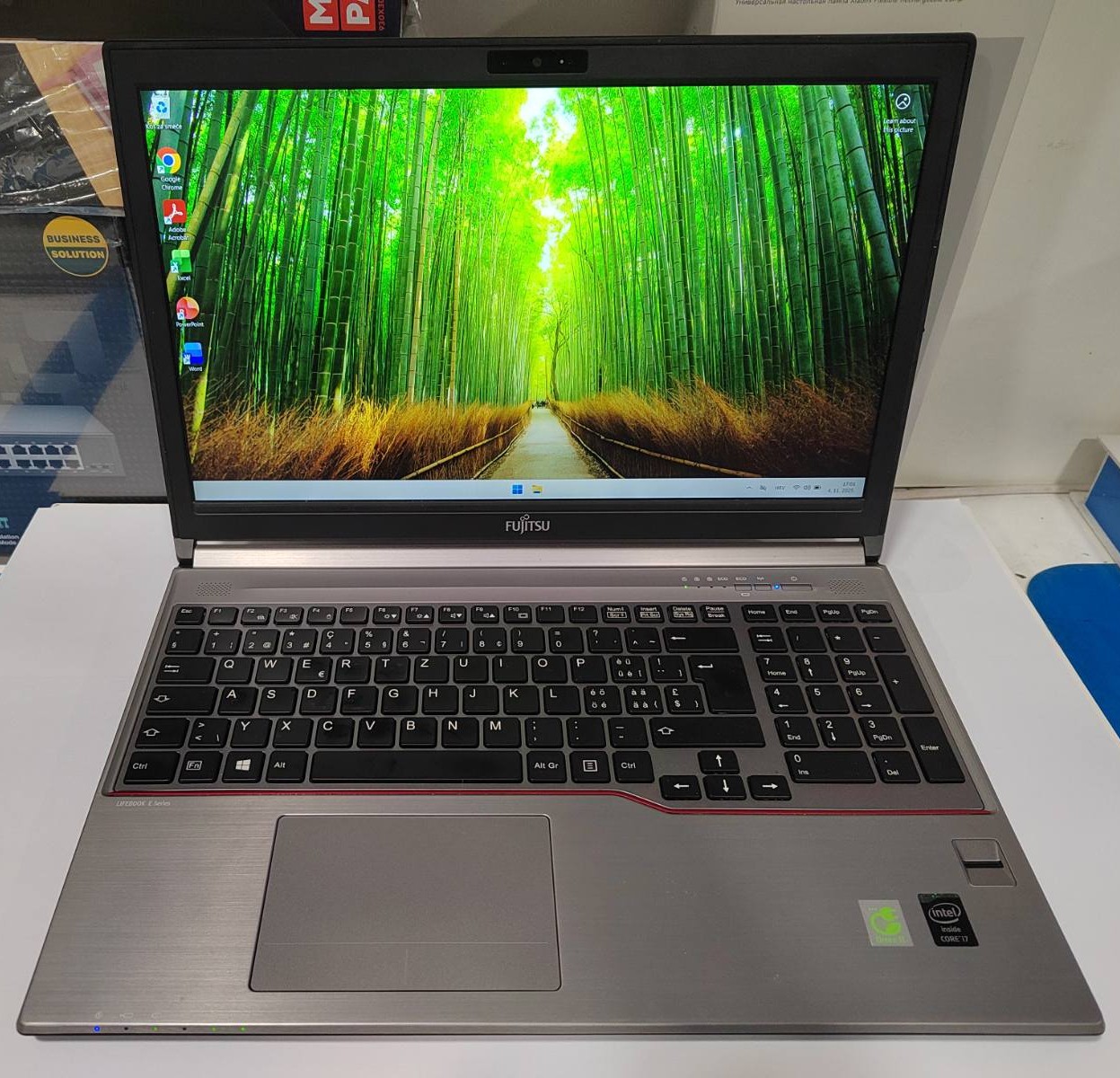 Fujitsu LIFEBOOK E754