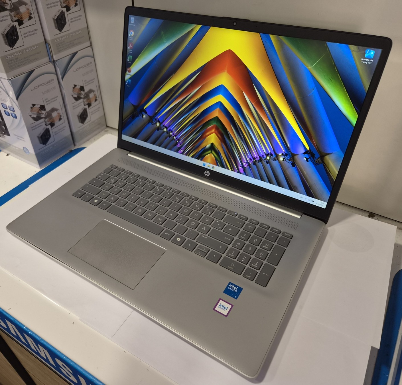 HP 17-cn4556ng Core 5 120U 16GB 512GB SSD 17.3" FHD IPS