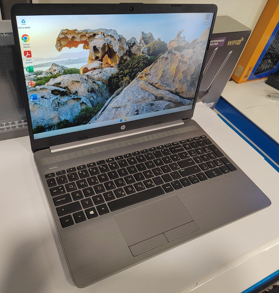HP 255 G8