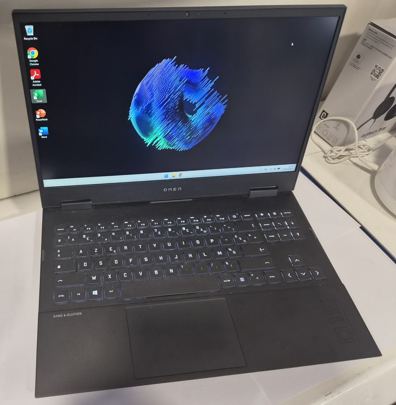 HP OMEN 15-en1028nf GAMING | Ryzen 7 5800H | RTX 3070 | 16GB RAM | 144Hz