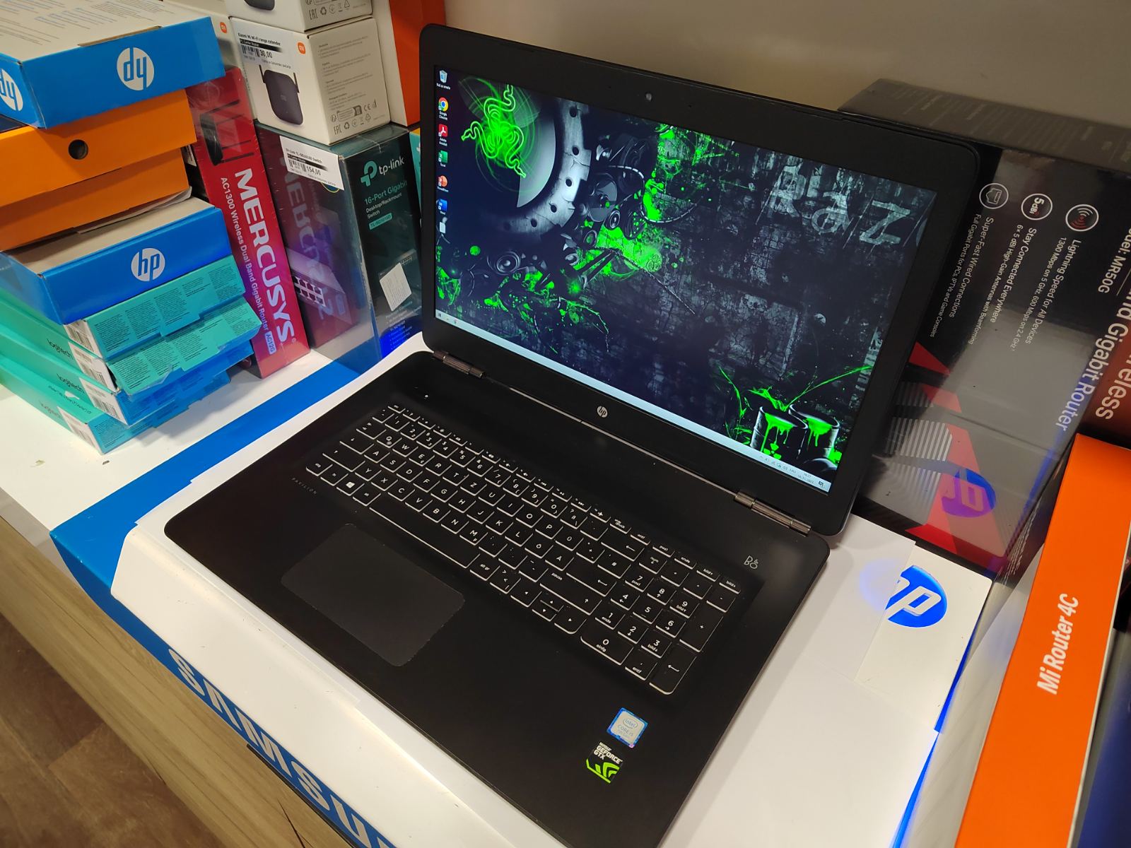 HP Pavilion 17-ab311ng GAMING!!!