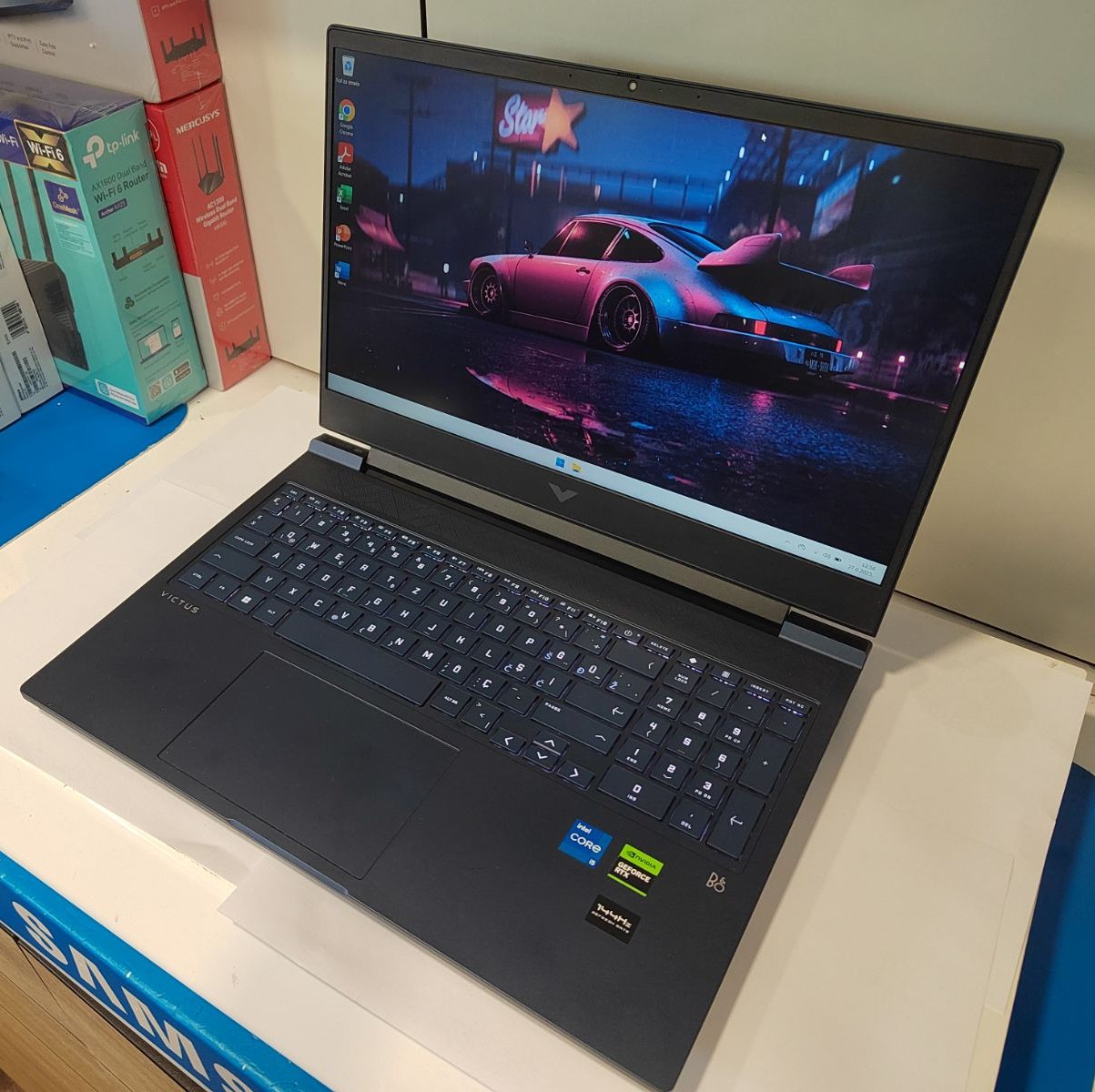 HP Victus 16-r0045nt GAMING!!!