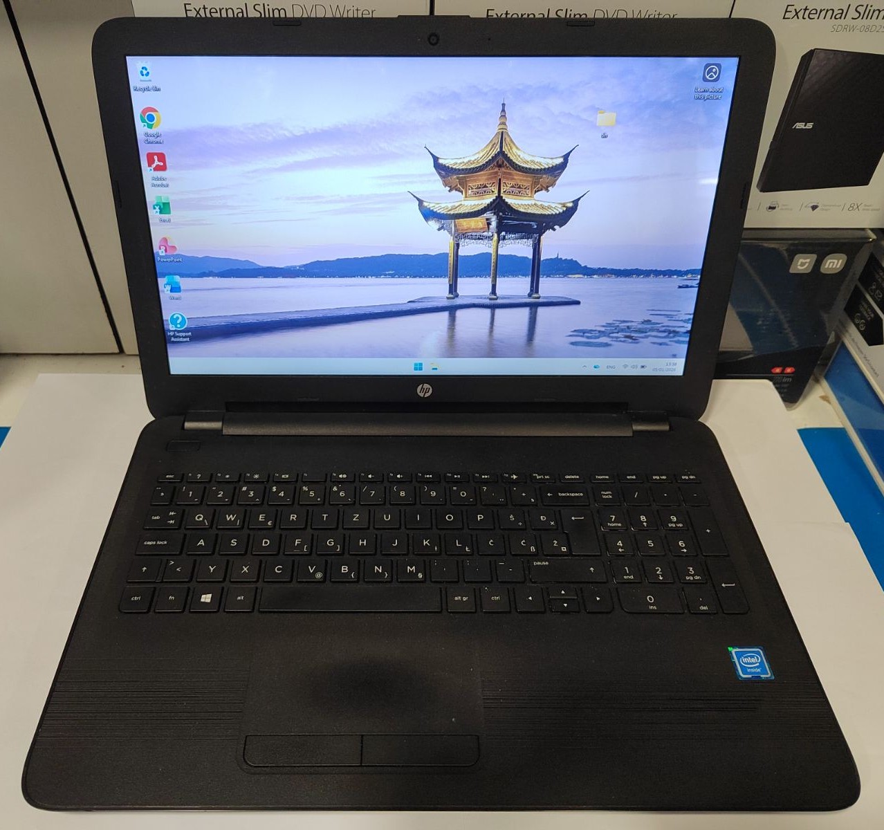 HP 15-ay050nm – 15.6″ laptop | 8GB RAM | 256GB SSD