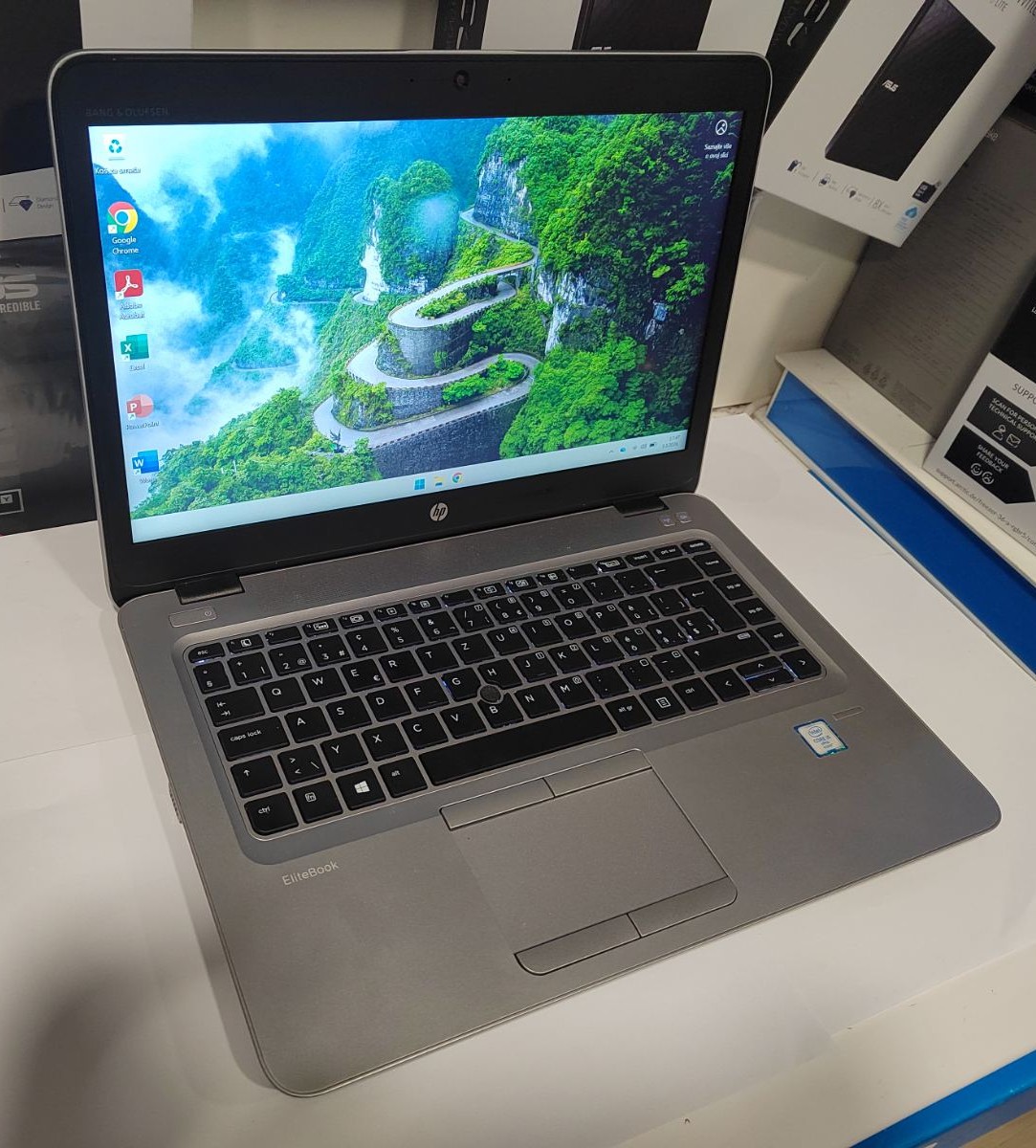 HP EliteBook 840 G3 – i5, 8GB RAM, 256GB SSD, 14" FULL HD Laptop