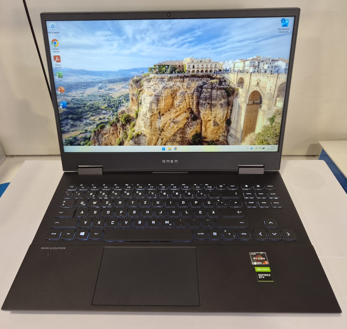 HP OMEN 15 Gaming – Ryzen 5 4600H, GTX 1650 Ti, 16GB, 512GB