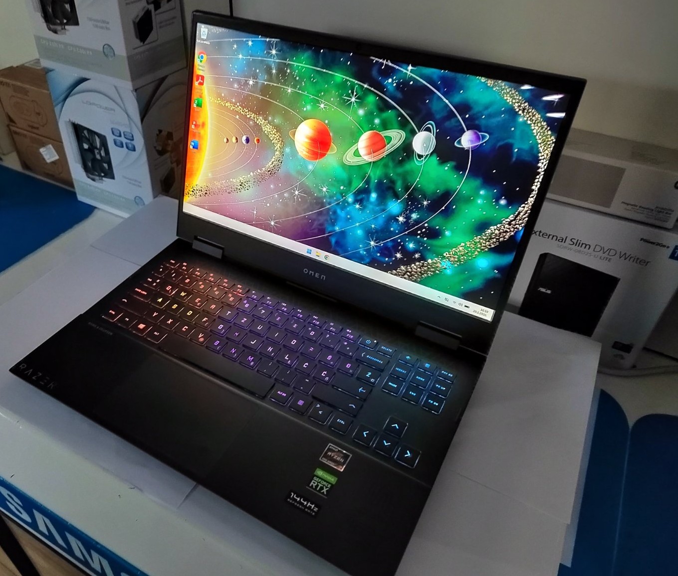 HP OMEN 15 – Ryzen 7, 32GB RAM, RTX 3060, 144Hz Gaming Laptop