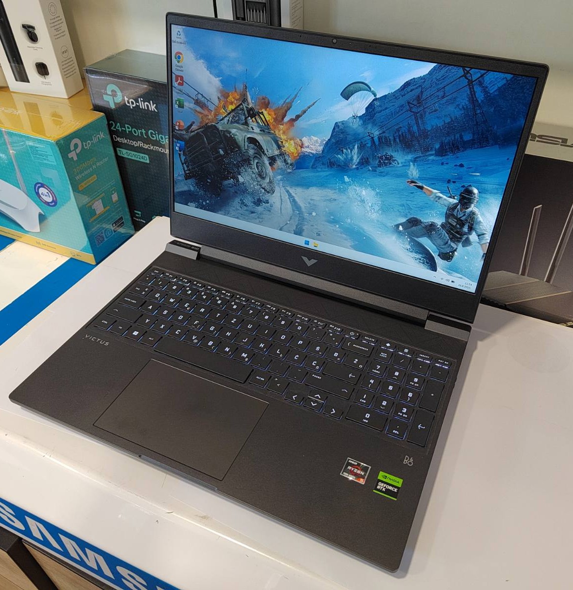 Hp Victus 15-fb1006nm GAMING!!!