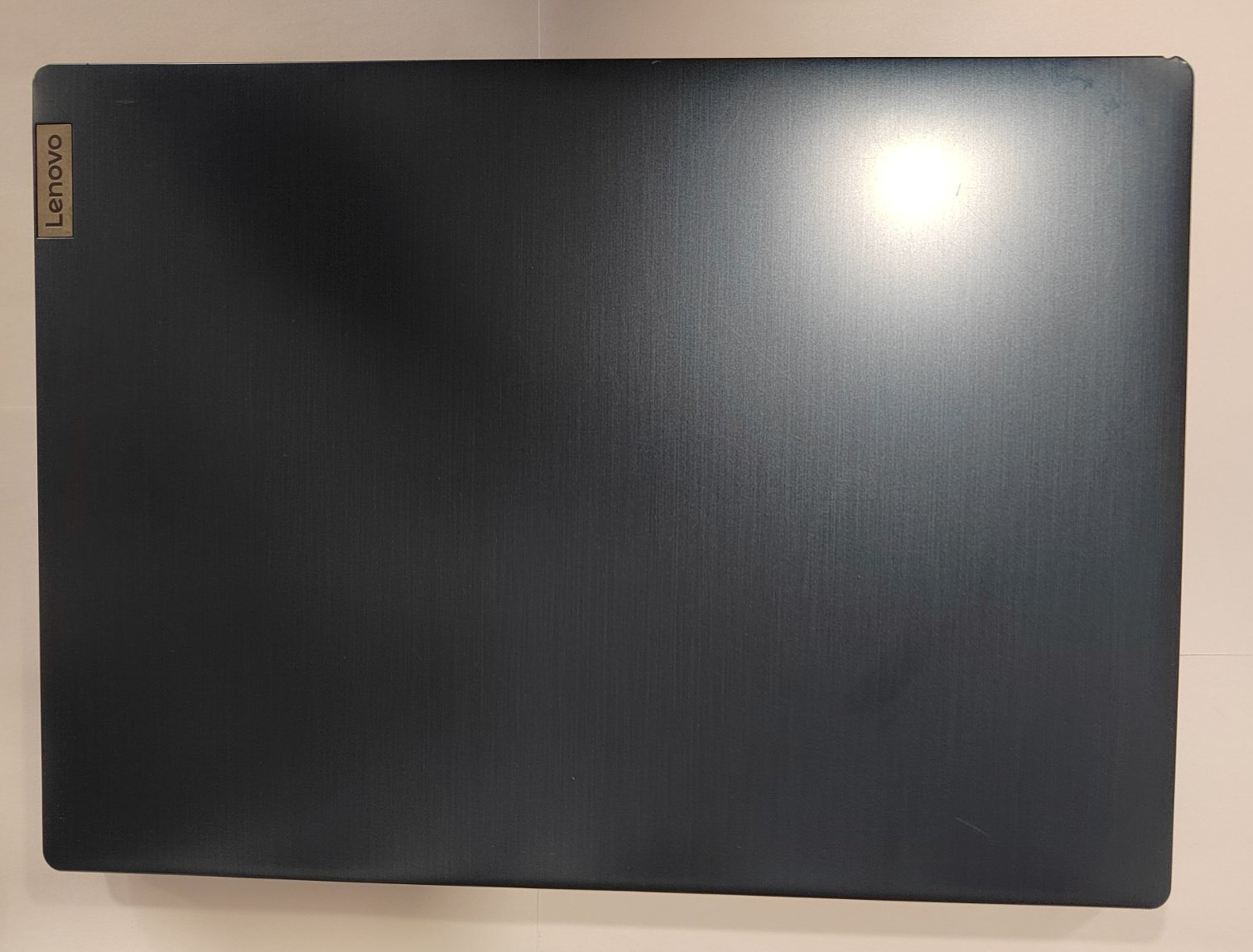 👉 Lenovo IdeaPad 3 14ADA05 – Ryzen 5, 8GB RAM, 256GB SSD, Full HD