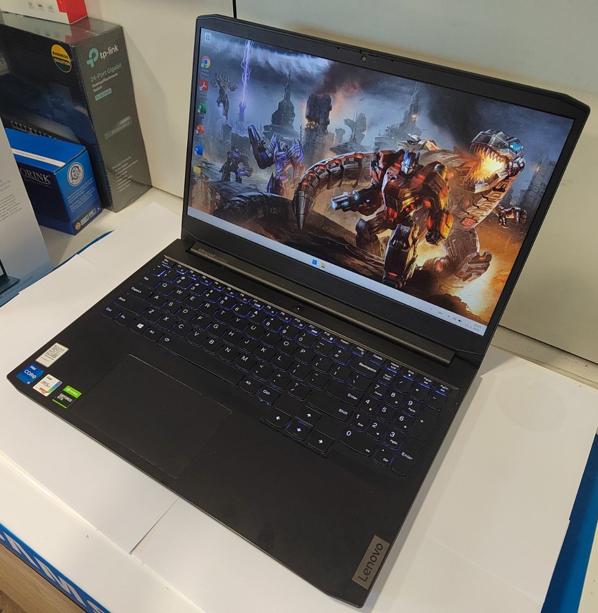 Lenovo IdeaPad Gaming 3 15IHU6 GAMING!!!