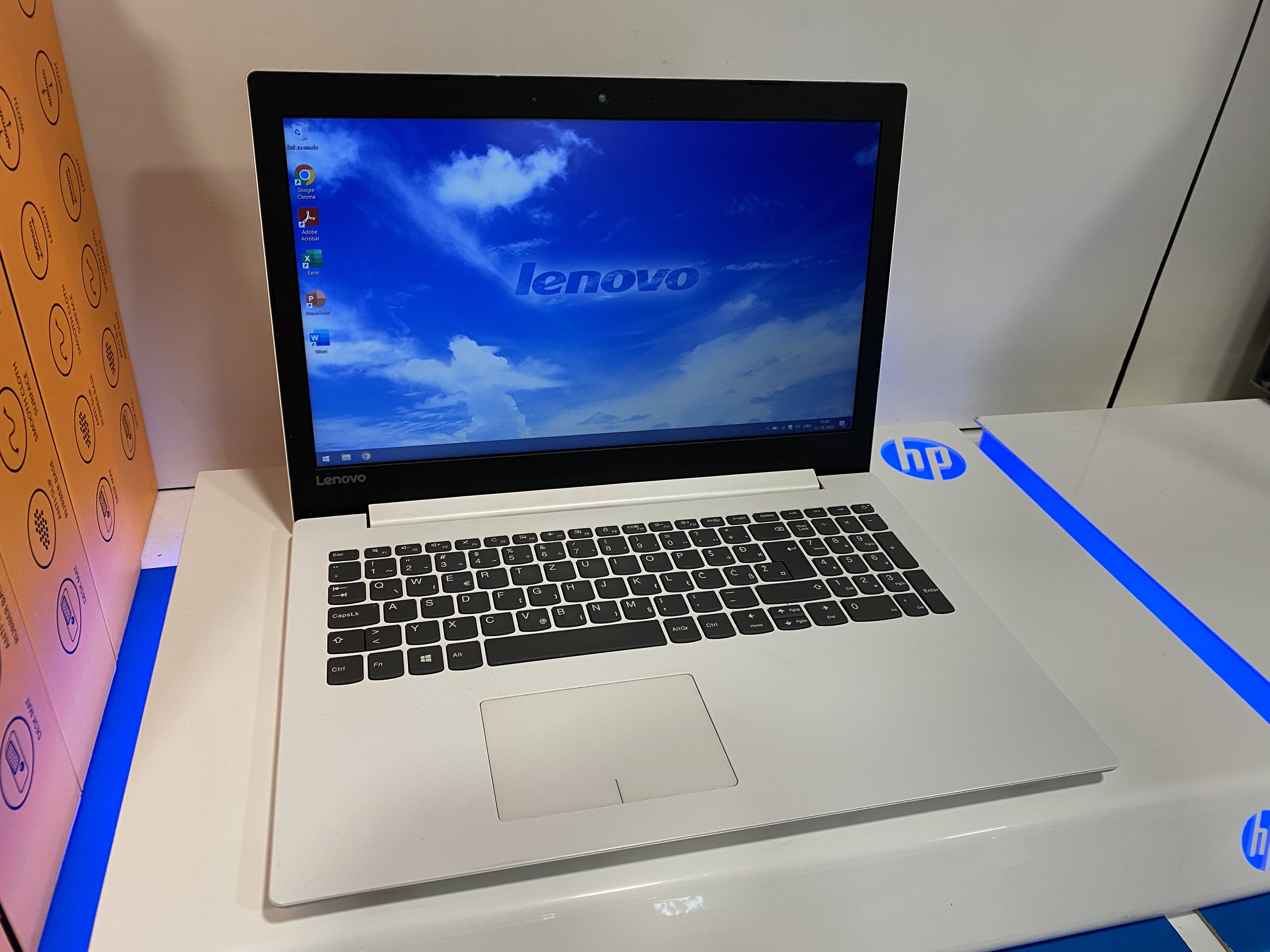 Lenovo Ideapad 320-15AST