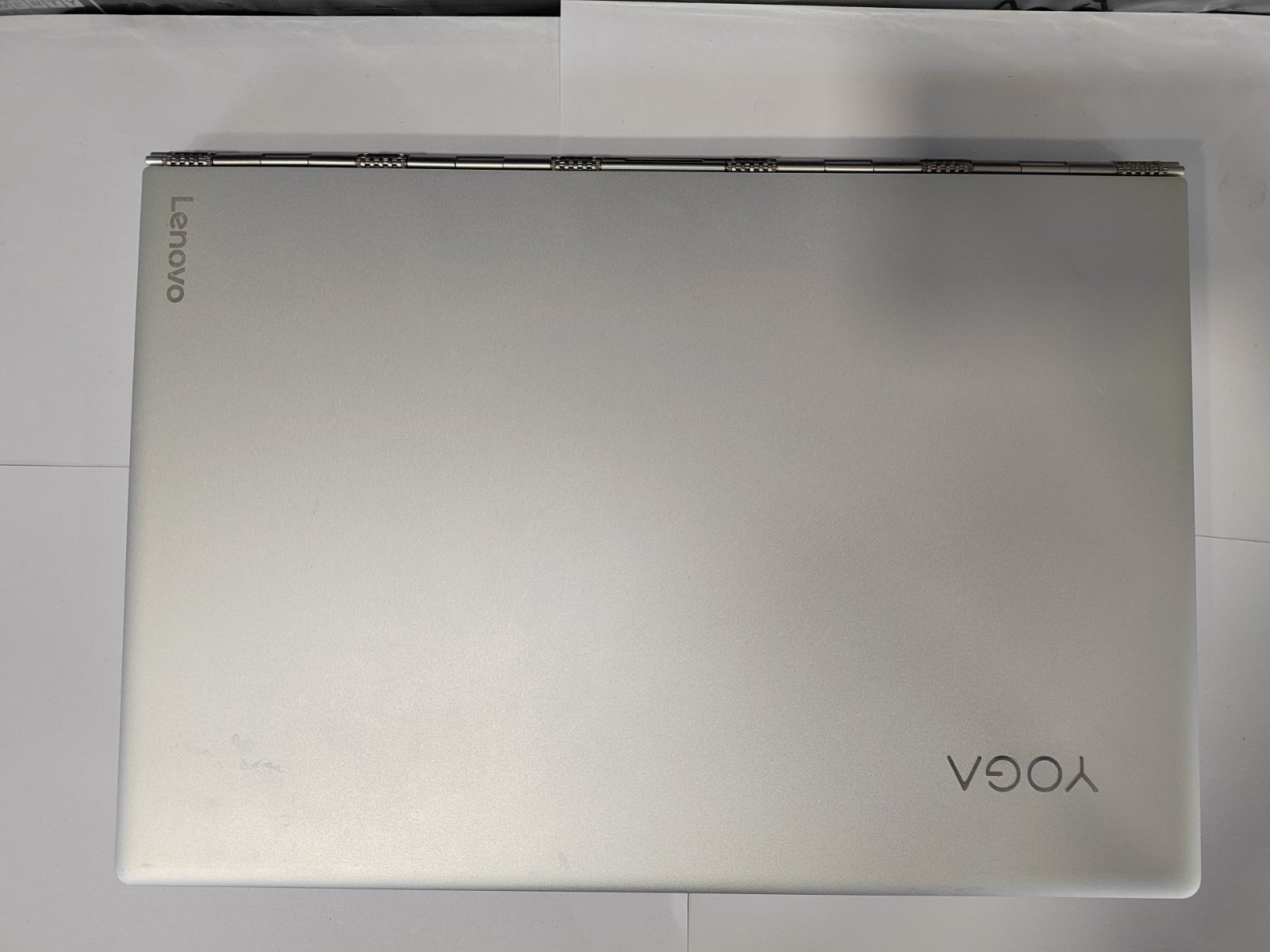 👉 Lenovo Yoga 910-13IKB 13.3” Touch X360 i5 / 8GB / 256GB SSD / Win11