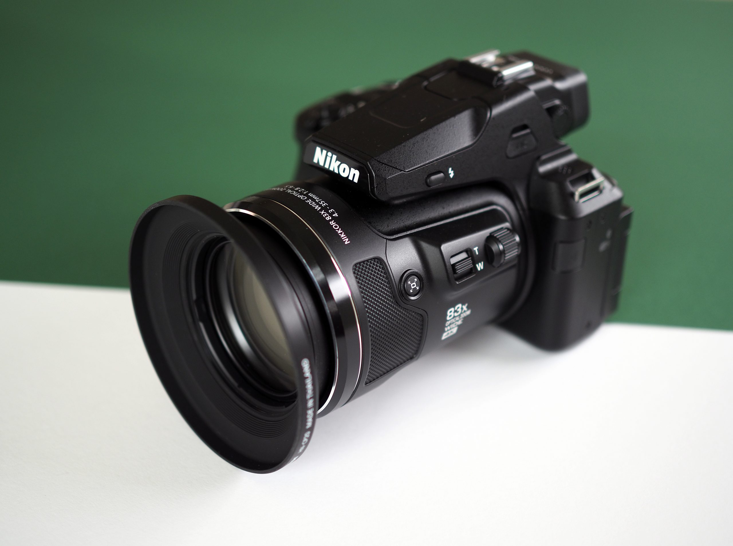 Nikon P950
