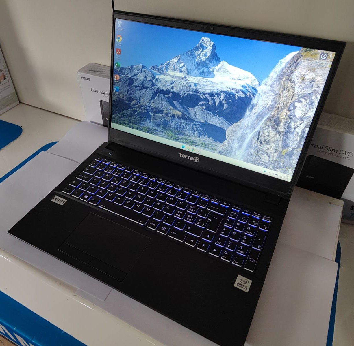 ➡️ Terra Mobile 1516 i5 / 8GB RAM / 256GB NVMe SSD / FHD IPS / Win 11 / Garancija