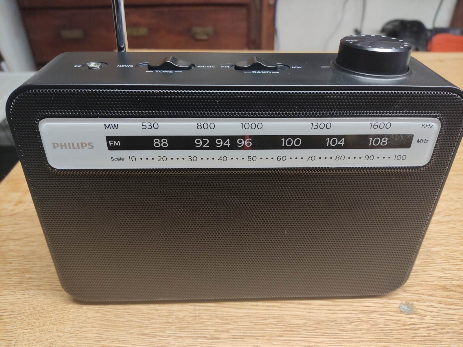 Philips TAR2506 prenosni radio